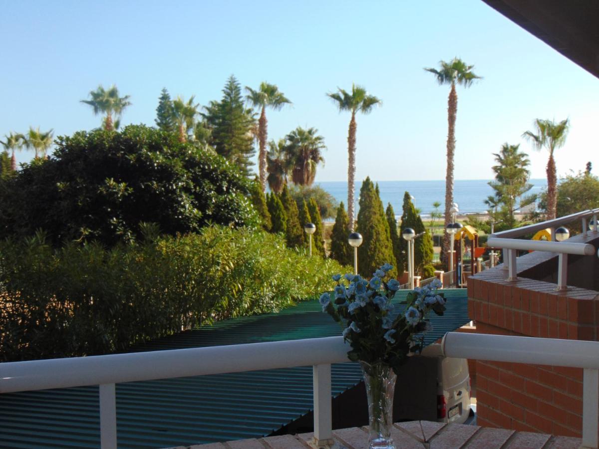 Apartamentos Varios Con 2 Dorm En Marina Dor , La Playa De Amplaries 47 , Vista Lateral Al Mar โอโรเปซาเดลมาร์ ภายนอก รูปภาพ