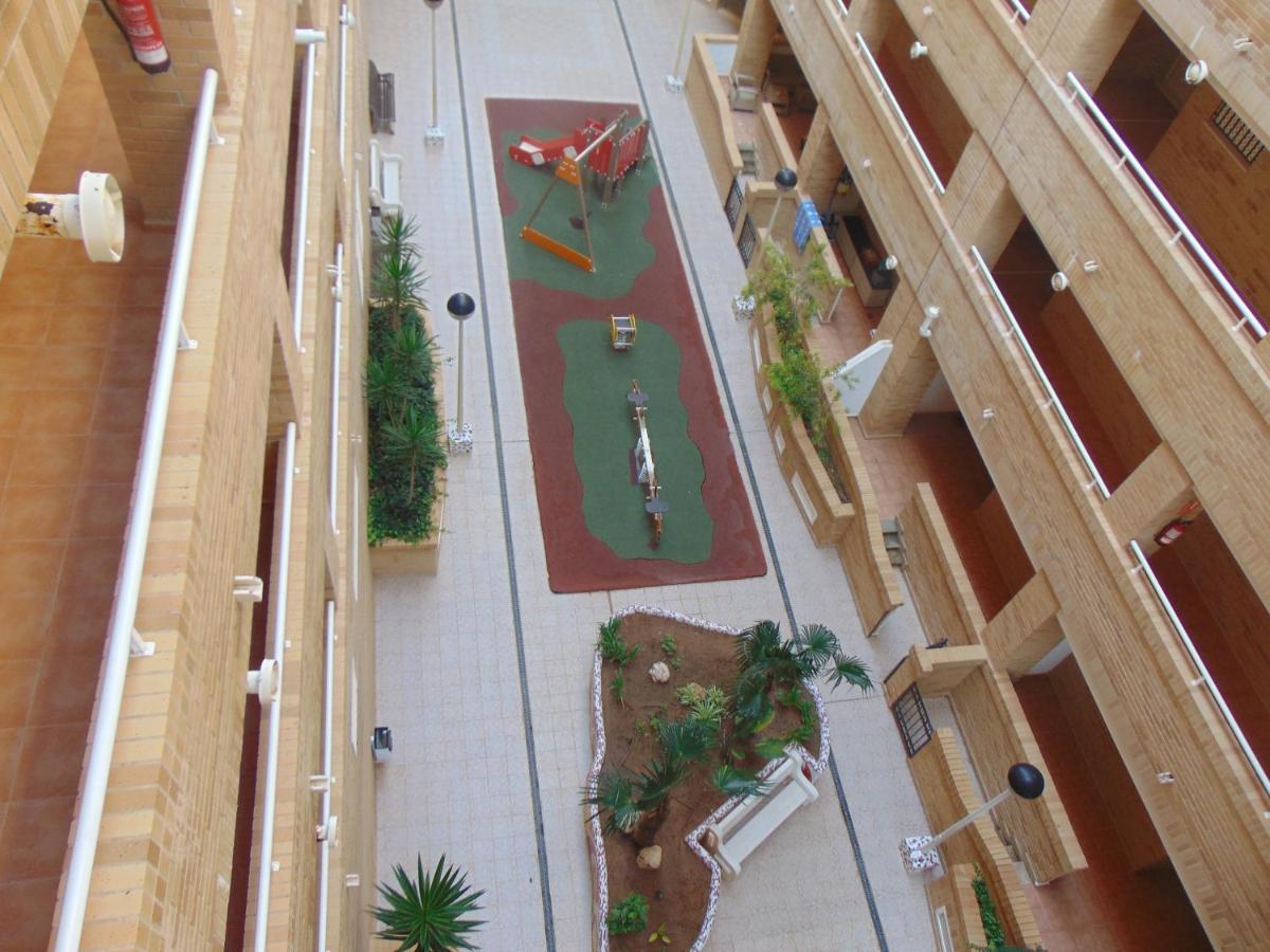 Apartamentos Varios Con 2 Dorm En Marina Dor , La Playa De Amplaries 47 , Vista Lateral Al Mar โอโรเปซาเดลมาร์ ภายนอก รูปภาพ