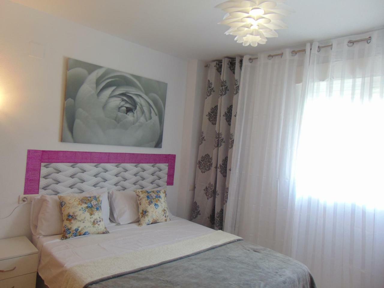 Apartamentos Varios Con 2 Dorm En Marina Dor , La Playa De Amplaries 47 , Vista Lateral Al Mar โอโรเปซาเดลมาร์ ภายนอก รูปภาพ